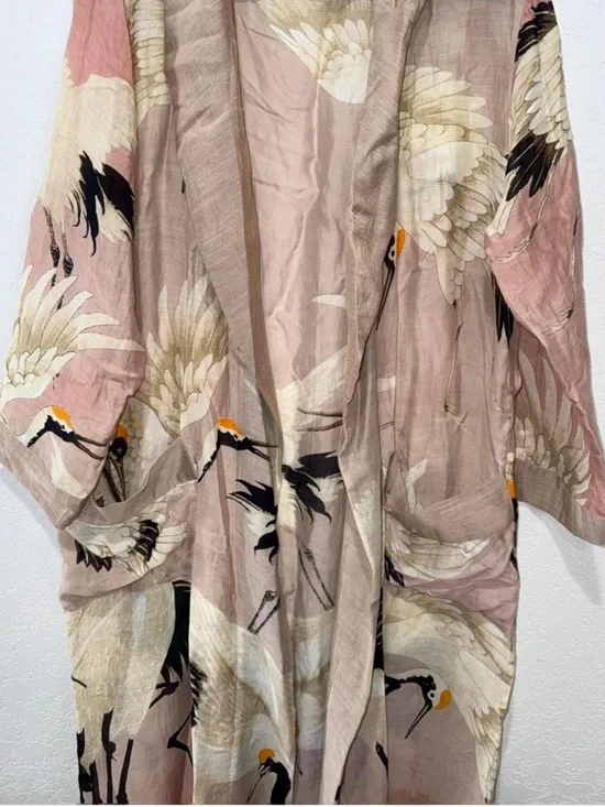 One Hundred Stars Light Pink Crane Print Satin Robe - Picture 2 of 8